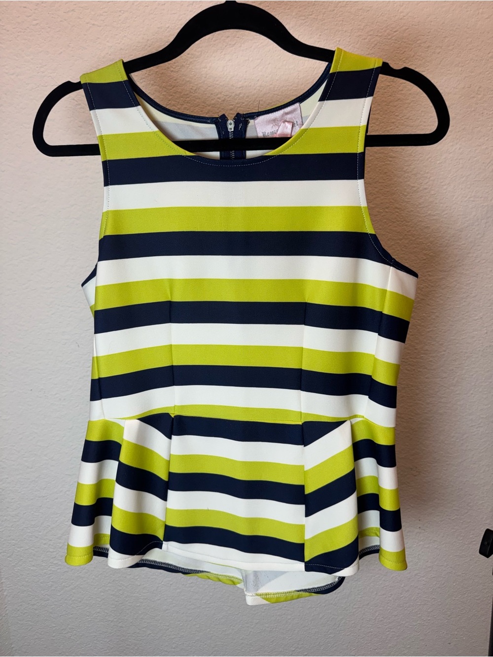 Tommy Hilfiger Women’s Striped Cold Shoulder Top Navy Lime White Size M